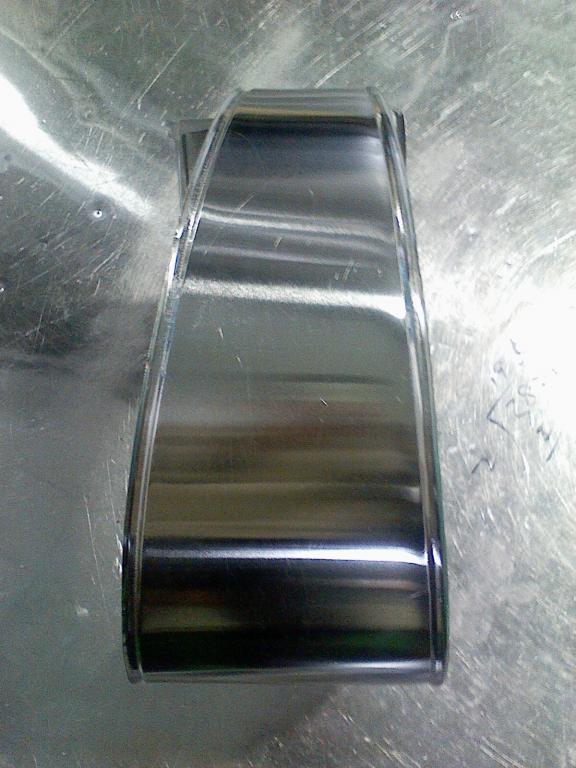 壓邊機(jī)照片